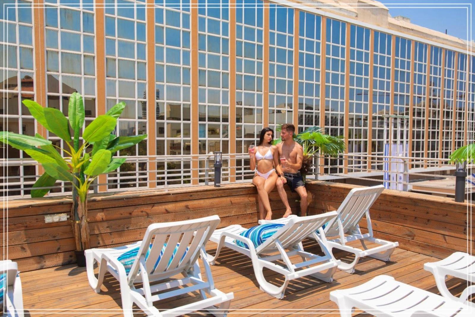Dream Beach 98 Hotel And Spa Тель-Авив Экстерьер фото