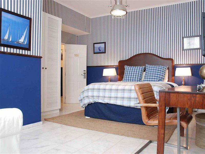 Dream Beach 98 Hotel And Spa Тель-Авив Экстерьер фото